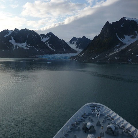 Progetto Reset. Una Scuola alle Isole Svalbard Progetto Reset. Una Scuola alle Isole Svalbard